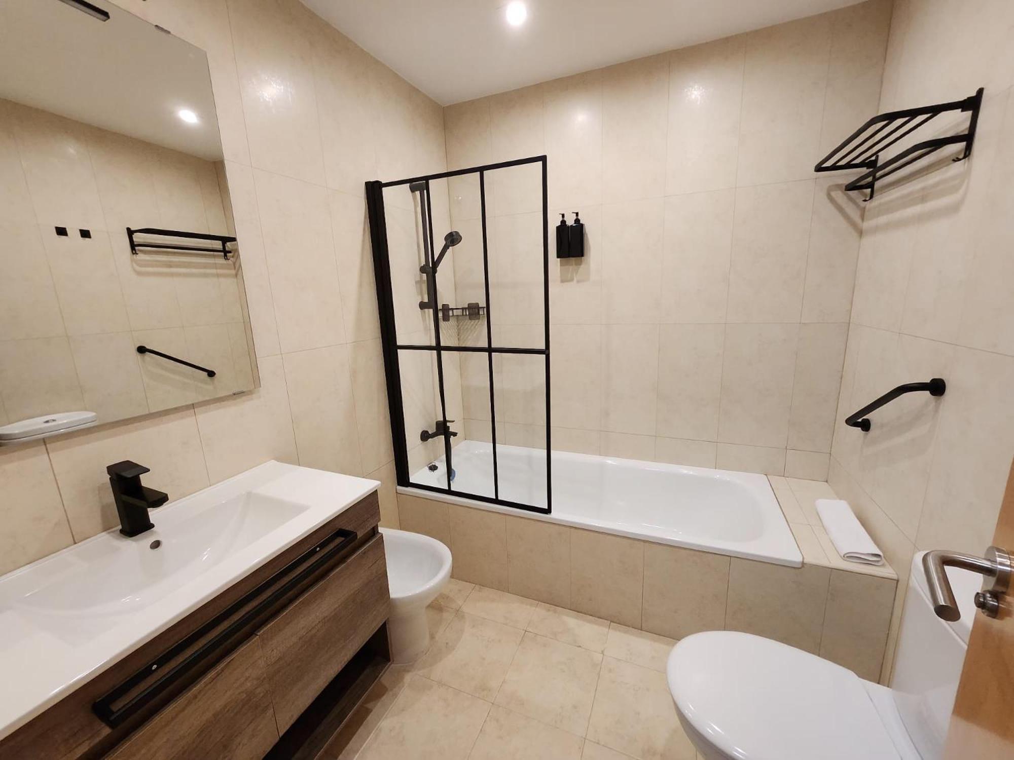 Allo Apartments Caballeros II Centro 1 Habitacion 헤레스 외부 사진